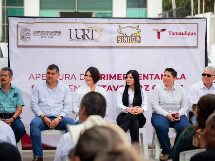 Facilita Nataly trámites a los ganaderos Facilita Nataly trámites a los ganaderos