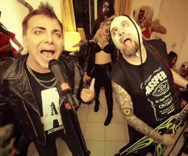 Lanza canción en versión rockera Lanza canción en versión rockera