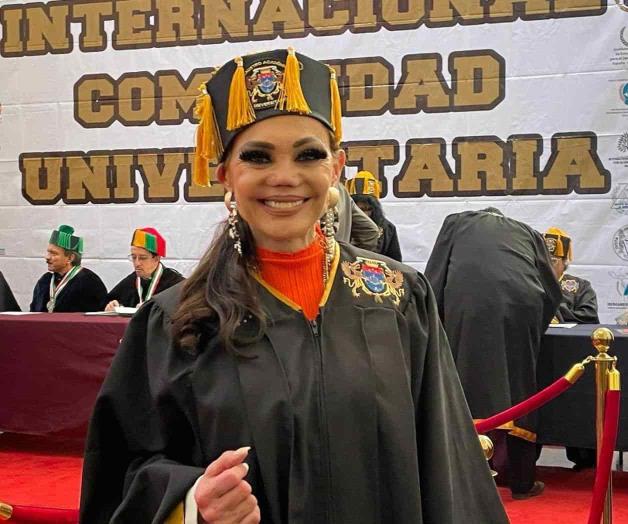 Recibe Doctorado Honoris Causa