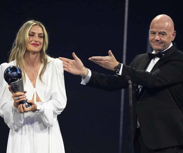 Alexia Putellas levanta la bandera del futbol femenil