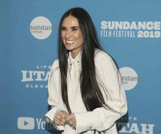 Demi Moore se muda con Bruce Willis y su esposa para cuidar al actor