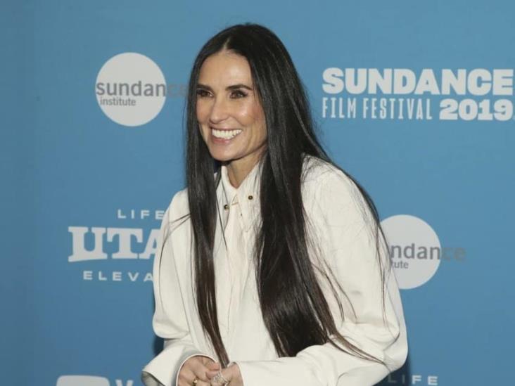 Demi Moore se muda con Bruce Willis y su esposa para cuidar al actor Demi Moore se muda con Bruce Willis y su esposa para cuidar al actor
