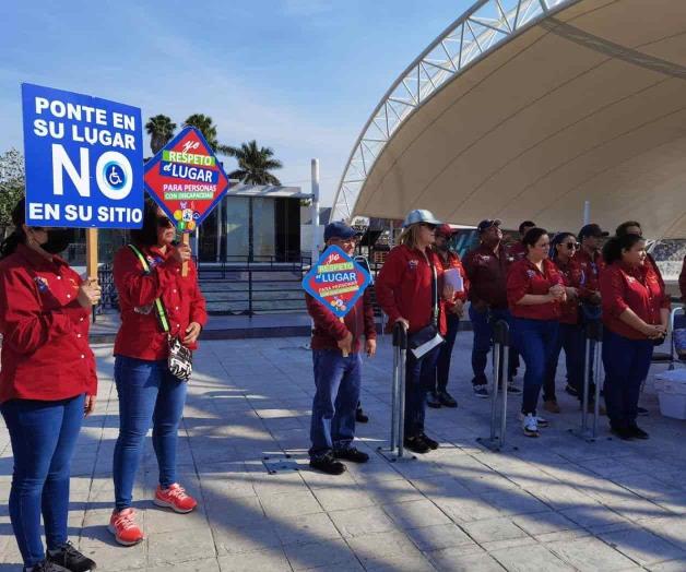 Educación especial Integran al trabajo a discapacitados Educación especial Integran al trabajo a discapacitados