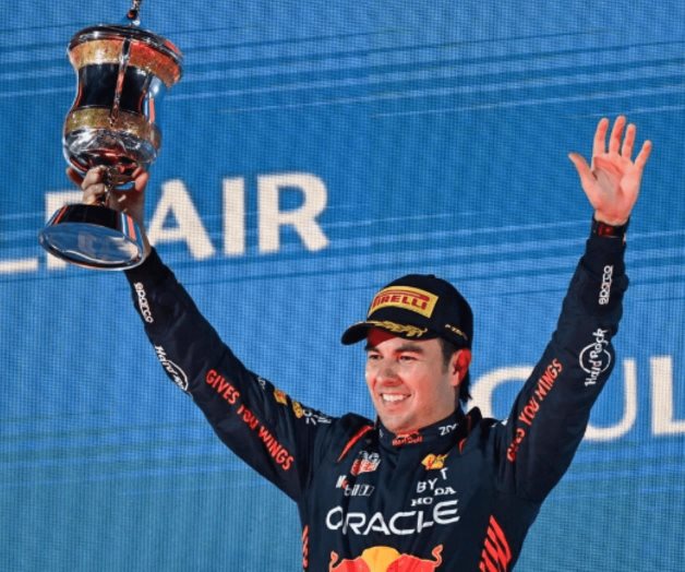 Checo Pérez podría salir de Red Bull Checo Pérez podría salir de Red Bull