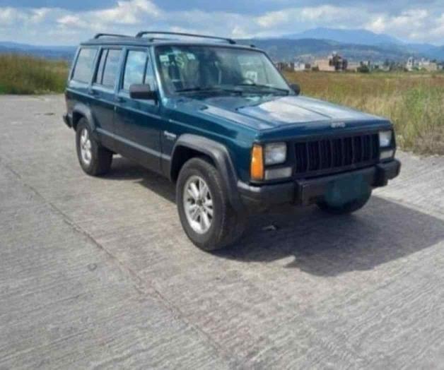 Roban camioneta en Miguel Alemán