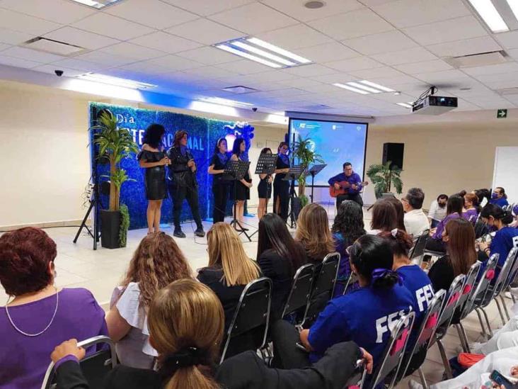 Mujeres de la UAT participan en el Arte Mujeres de la UAT participan en el Arte