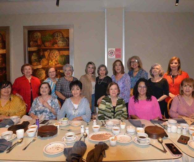 Festejan y trabajan Festejan y trabajan