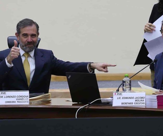 Celebra presidente del INE primer revés al Plan B