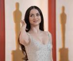 Ana de Armas reacciona con molestia por reportero en los Oscar