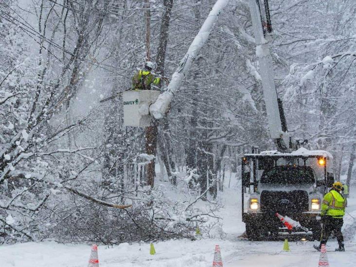 Tormenta invernal provoca apagones en el noreste de EU Tormenta invernal provoca apagones en el noreste de EU
