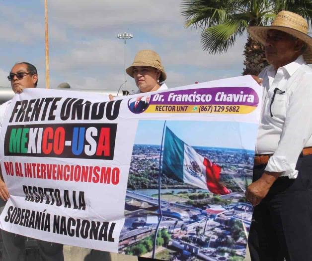 Protestan en defensa de soberanía y AMLO