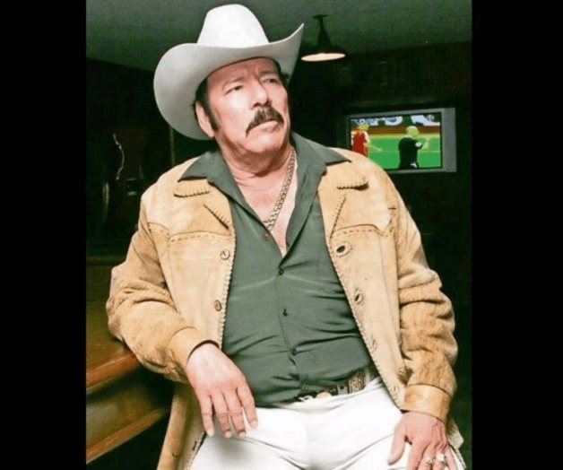 Reportan arresto del cantante Lalo Mora en California Reportan arresto del cantante Lalo Mora en California