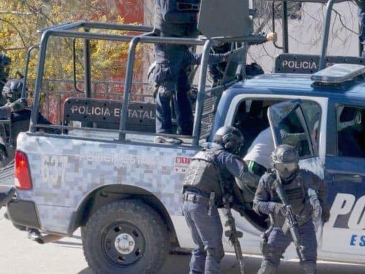 Atacan hombres armados cortejo fúnebre de policía Atacan hombres armados cortejo fúnebre de policía