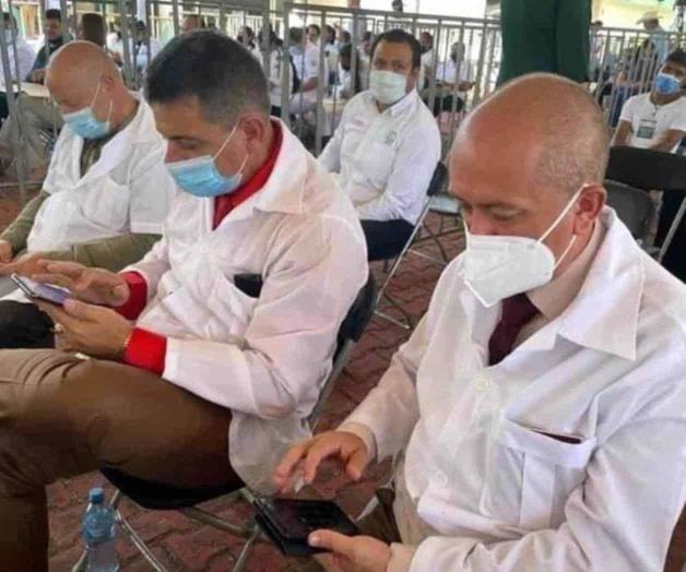 Duplicarán médicos cubanos en México