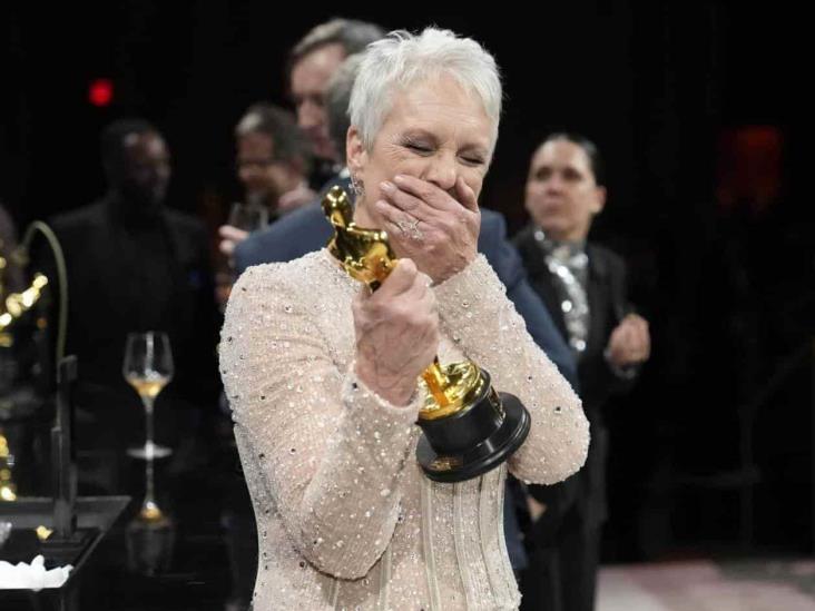 Tras Ganar El Oscar Jamie Lee Curtis Dedica Mensaje A Su Perro 1208