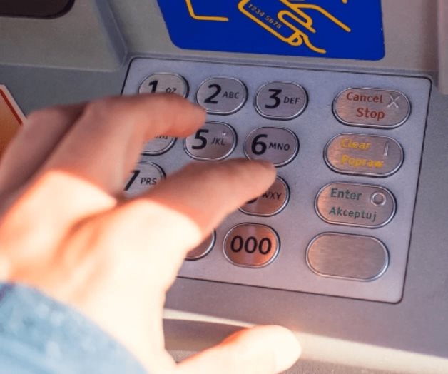 Ante crisis bancaria en EU, SHCP recomienda no sacar dinero de banco