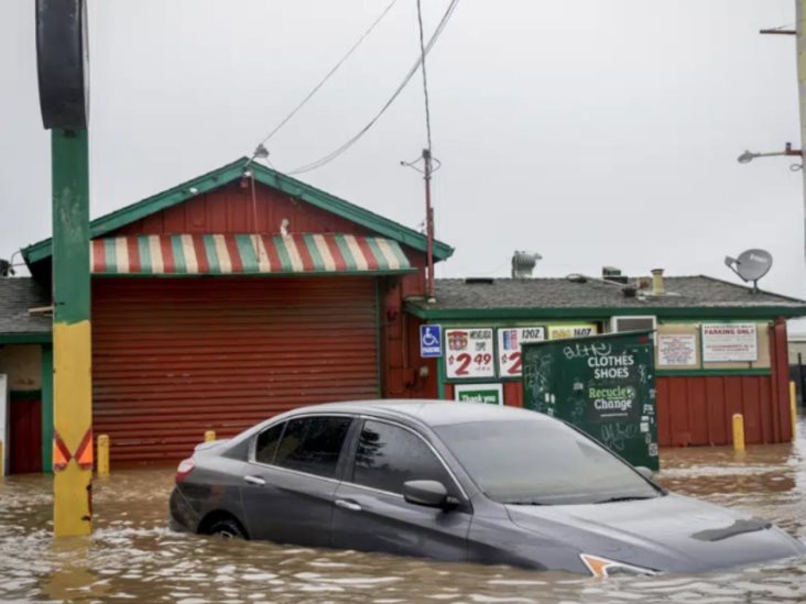 Tormentas ponen fin a las restricciones de agua del sur de California por 7M Tormentas ponen fin a las restricciones de agua del sur de California por 7M