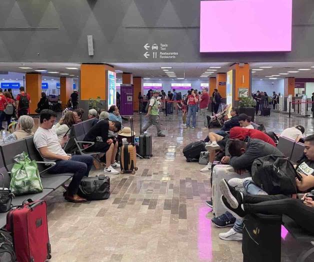 Más de 600 personas pasan la noche en el Aeropuerto 