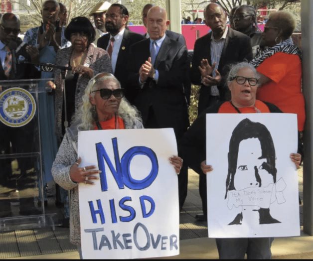 Proyectan reinventar a escuelas de Texas