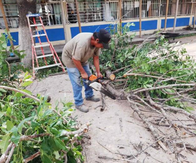 Retira municipio riesgos de primaria Corregidora