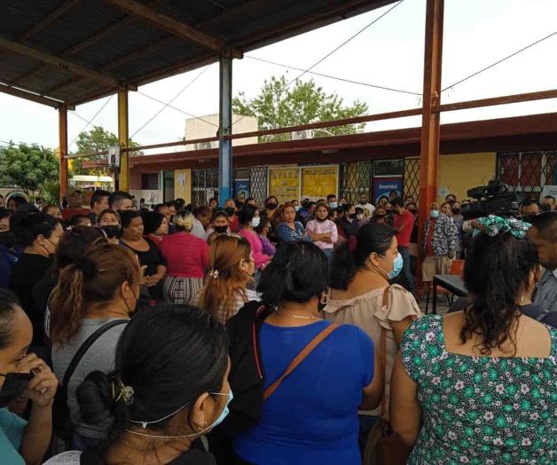 Ponen padres a cuota: Persisten denuncias escolares