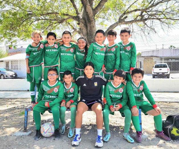 Visita especial en la Liga Municipal Universitaria