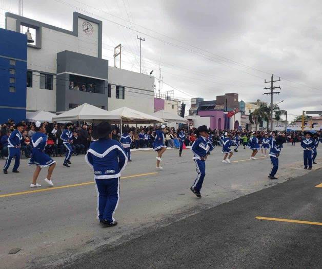 Desfilan estudiantes por Valle Hermoso Desfilan estudiantes por Valle Hermoso