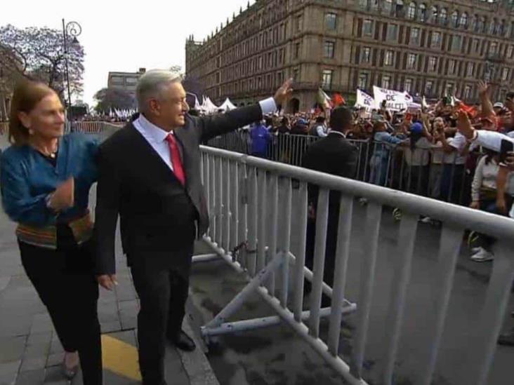 Encabeza AMLO multitudinario mitin en Zócalo Encabeza AMLO multitudinario mitin en Zócalo