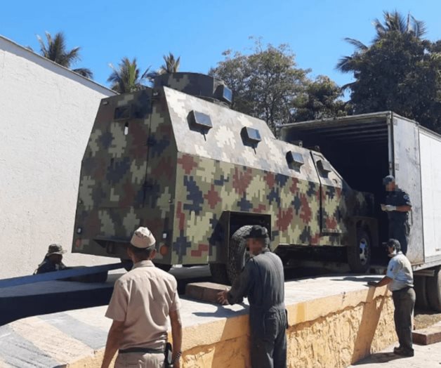 Asegura Marina dos monstruos con blindaje artesanal