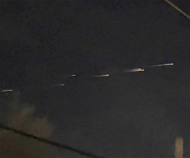 Misteriosos rayos de luz surcan cielo sobre California