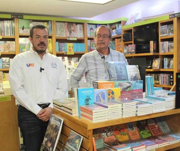 Inaugura el Rector librería en Tampico