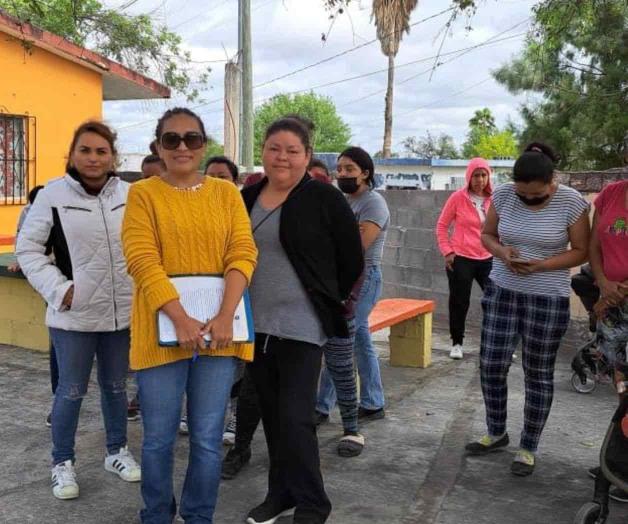 Gritan: “Fuera directora”