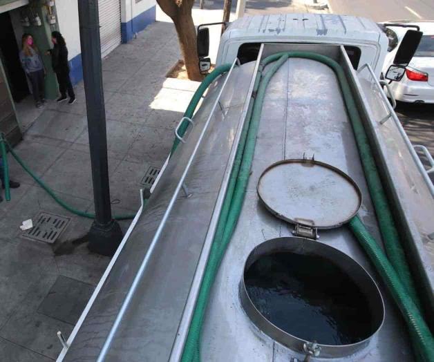 Realizan pipas de Sacmex mil 200 viajes diarios en CDMX Realizan pipas de Sacmex mil 200 viajes diarios en CDMX