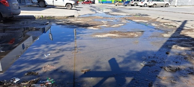 Se quejan por fugas de agua