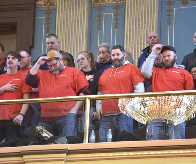 Derogan una ley que restringe a sindicatos