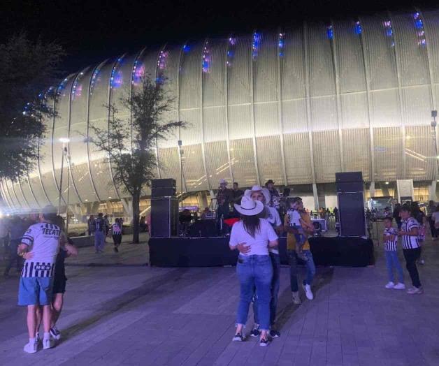 Le ponen color al Clásico Regio femenil