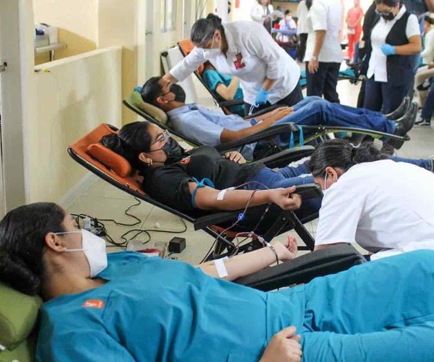 Promueve UAT campaña de donación de sangre