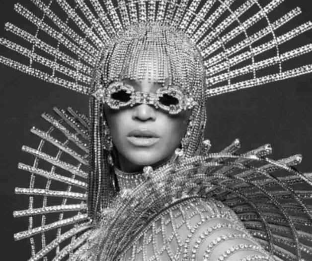 Lleva Beyoncé su Renaissance a colección de Balmain