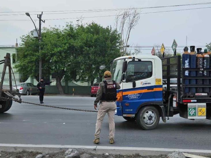 A la fuerza quitan bloqueo A la fuerza quitan bloqueo