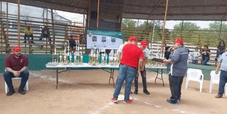 #Reynosa Ceremonia de inauguración y premiación de la Liga Burocrática de Softbol.