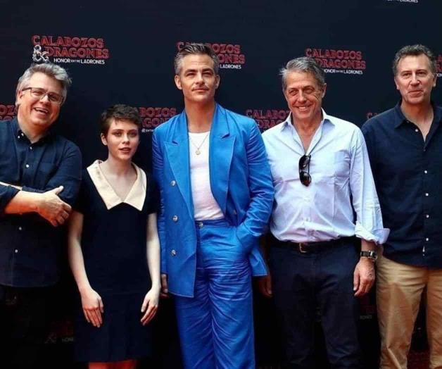 Presenta reparto de  Calabozos  y Dragones  la cinta en CDMX