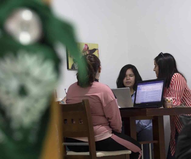 Acompañantes mexicanas asesoran abortos en casa en EU