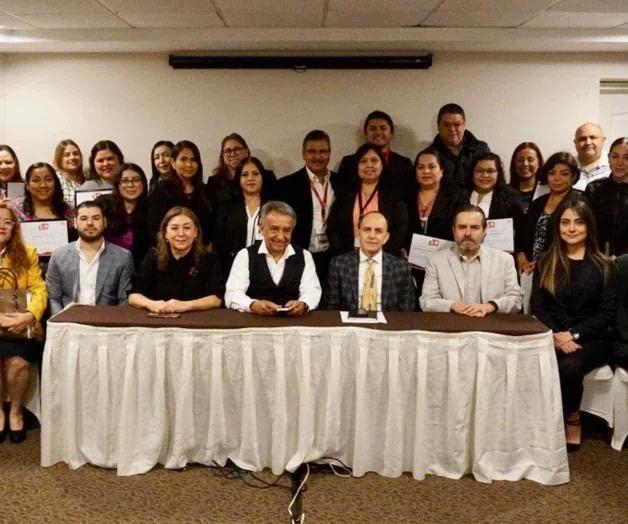 Reciben reconocimiento de Infonavit