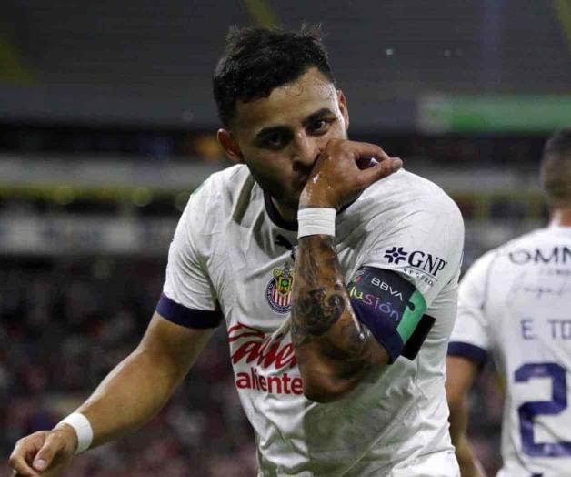 Viralizan tartamudeo de Alexis Vega en discurso motivacional