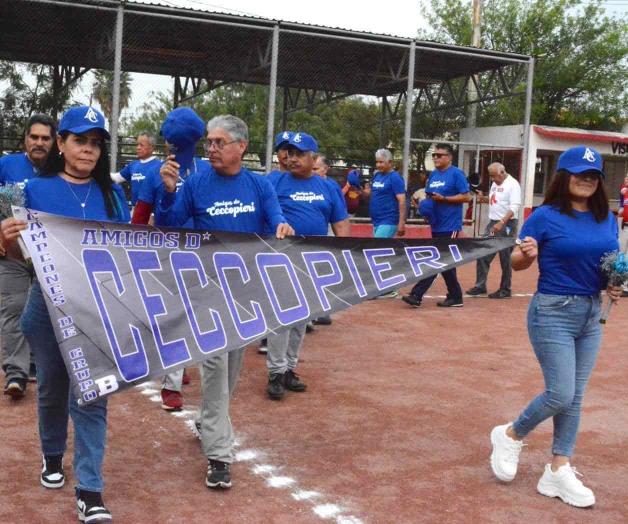 Le dan la bienvenida a un nuevo torneo Le dan la bienvenida a un nuevo torneo