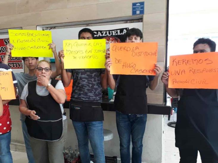 Protestan locatarios Protestan locatarios