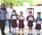 Gestionan maestros para las preescolares