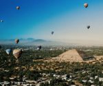 Suspenden dos vuelos de globos aerostáticos en Teotihuacán