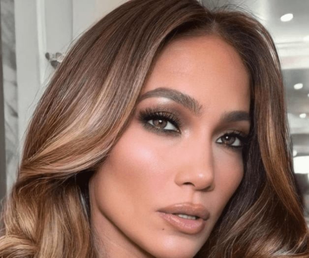 Critican a JLo tras lanzar una marca de bebida alcohólica