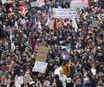 Protestas azotan Francia, pero con multitudes más pequeñas